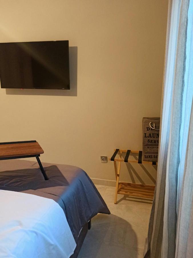 Stay In Athens - Muses Bagian luar foto